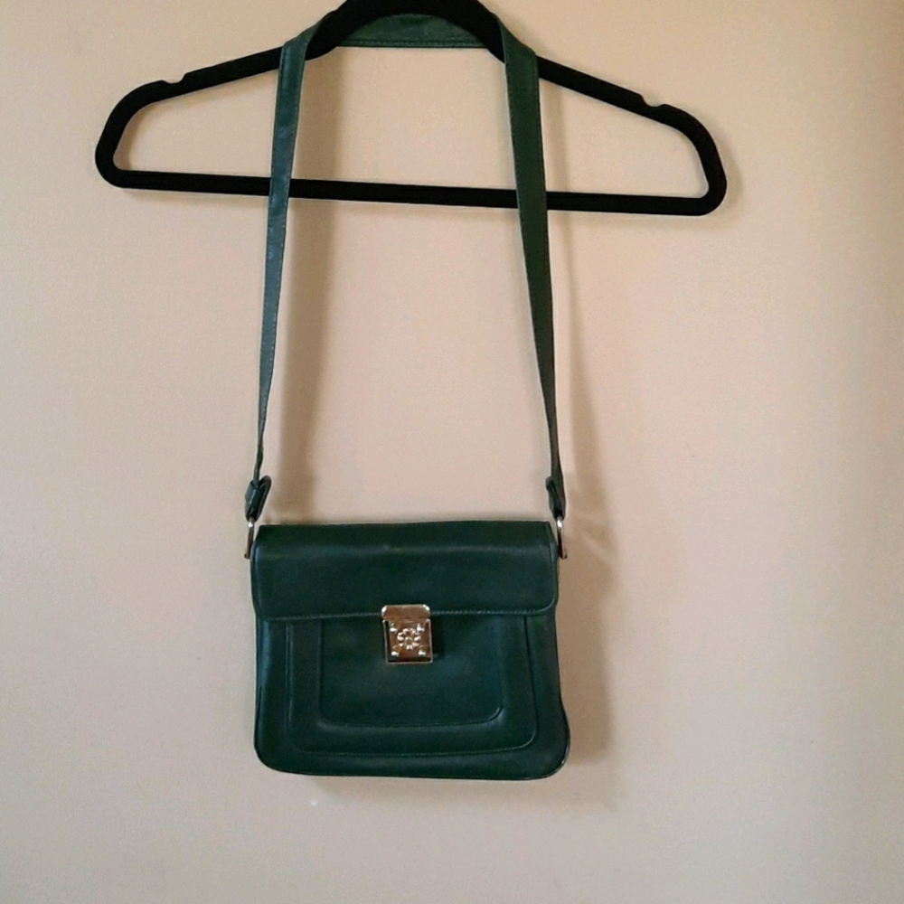 Vintage green purse